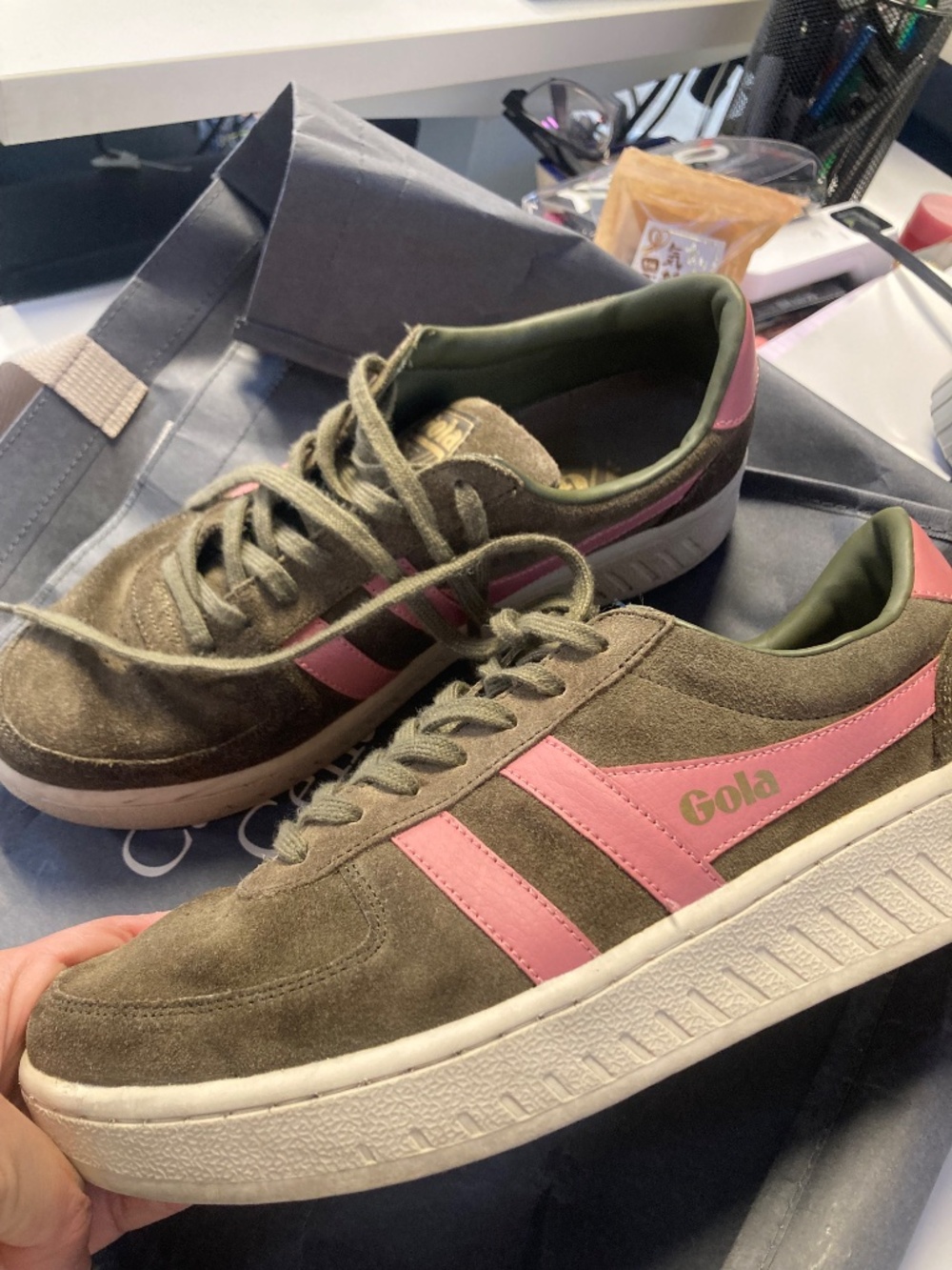 Like new Gola women’s 10 brown and pink suede upper sneakers - Picture 6 of 11